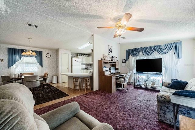489 VILLAGE CIRCLE SW, Winter Haven, FL 33880