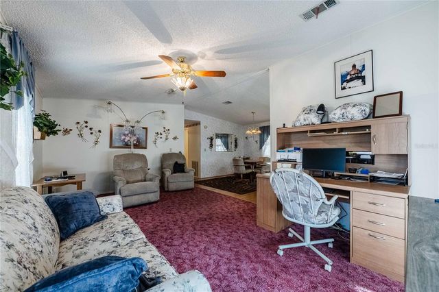 489 VILLAGE CIRCLE SW, Winter Haven, FL 33880
