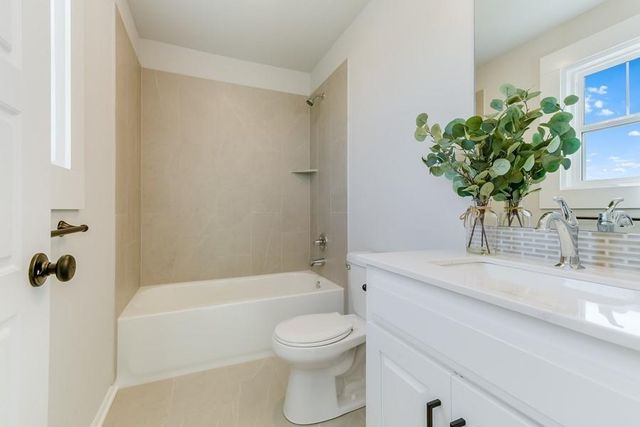 4312 SE Adams Drive, Blue Springs, MO 64014