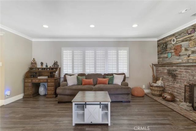 6522 Belmar Avenue, Reseda, CA 91335