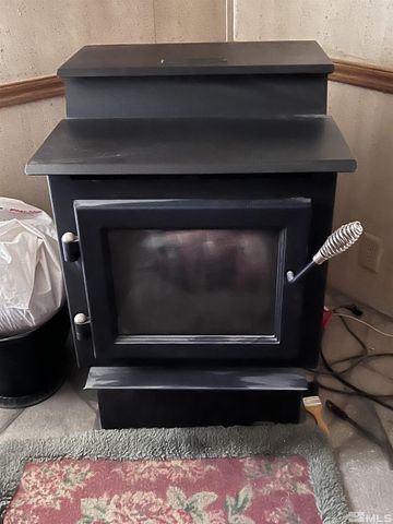 660 S Meridian Road, Lovelock, NV 89419