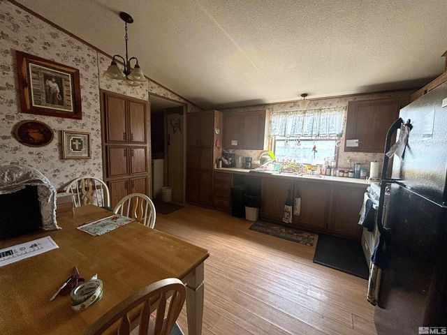 660 S Meridian Road, Lovelock, NV 89419