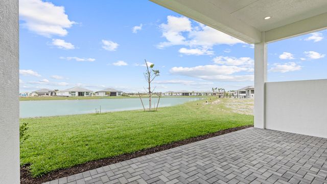 5042 Rivo Alto Circle, Westlake, FL 33470