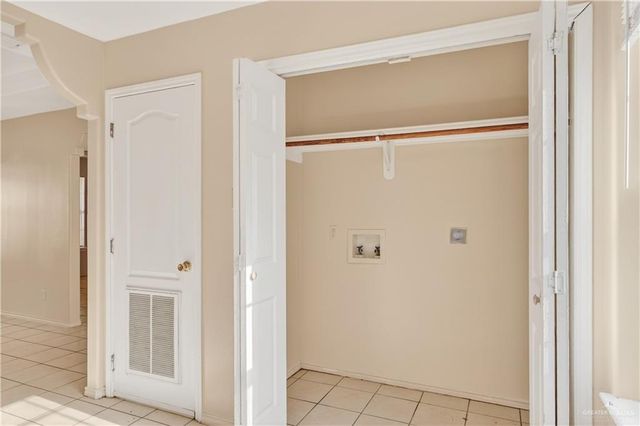 2505 Redbud Avenue A, Mcallen, TX 78504