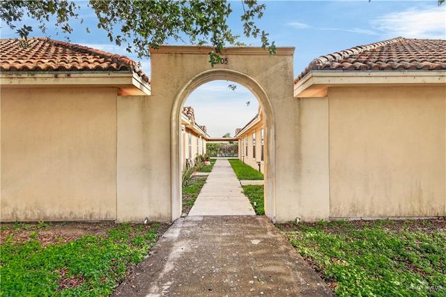 2505 Redbud Avenue A, Mcallen, TX 78504