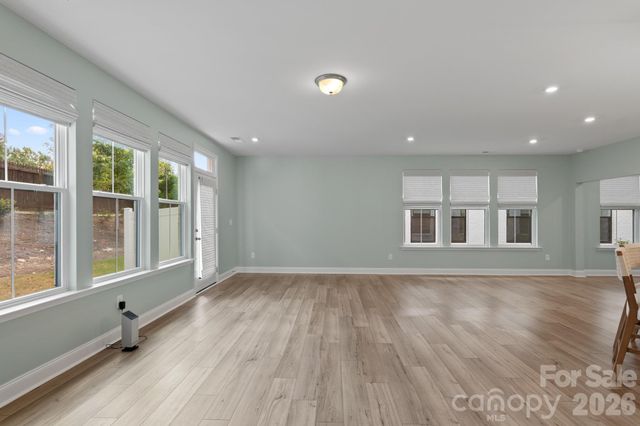 6113 Mariemont Circle, Charlotte, NC 28226