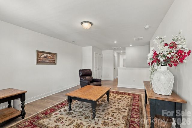 6113 Mariemont Circle, Charlotte, NC 28226