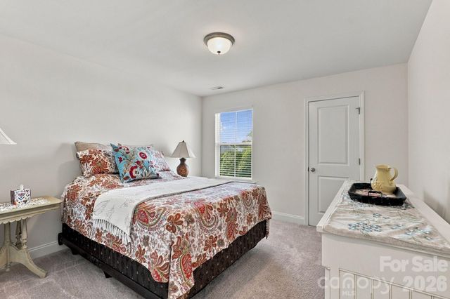 6113 Mariemont Circle, Charlotte, NC 28226