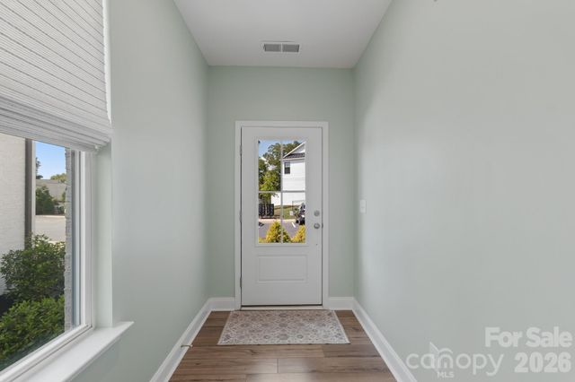 6113 Mariemont Circle, Charlotte, NC 28226