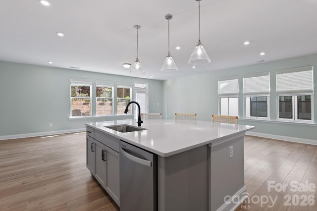 6113 Mariemont Circle, Charlotte, NC 28226