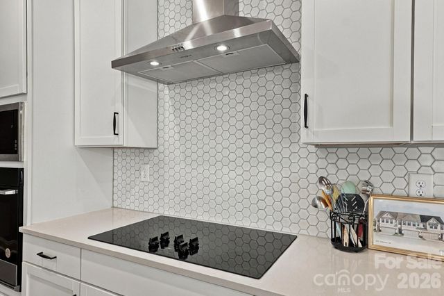 6113 Mariemont Circle, Charlotte, NC 28226