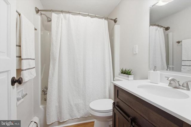 2571 LOCUST RD, Dover, PA 17315
