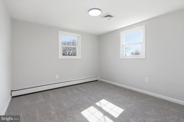 2571 LOCUST RD, Dover, PA 17315