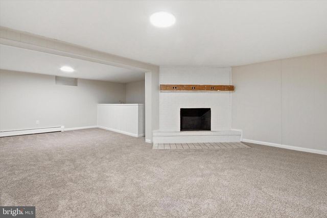 2571 LOCUST RD, Dover, PA 17315