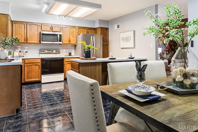 1357 Hampton Road C, St Charles, MO 63303