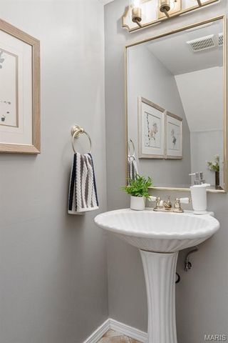 1357 Hampton Road C, St Charles, MO 63303