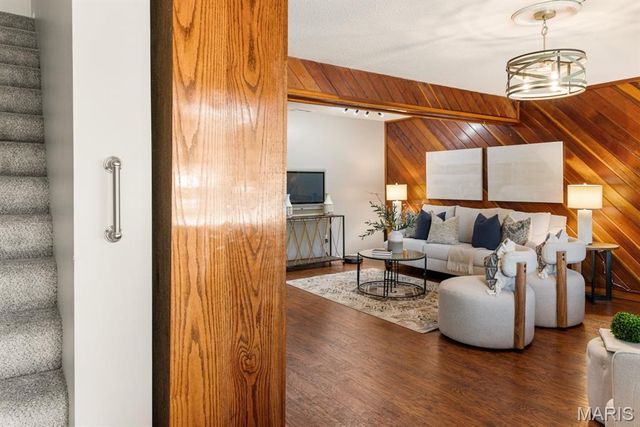 1357 Hampton Road C, St Charles, MO 63303