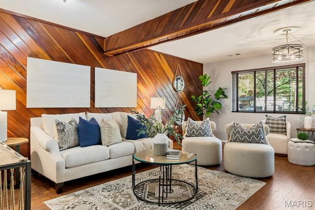 1357 Hampton Road C, St Charles, MO 63303