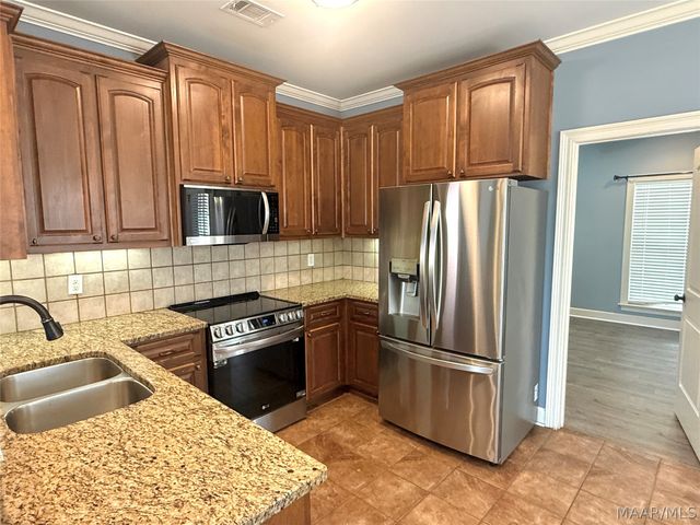 60 Hearth Haven Drive, Wetumpka, AL 36092