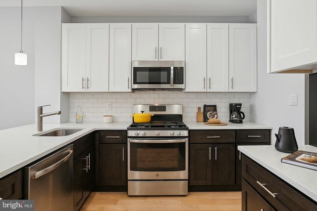 2548 ARCADIA ST, Philadelphia, PA 19125