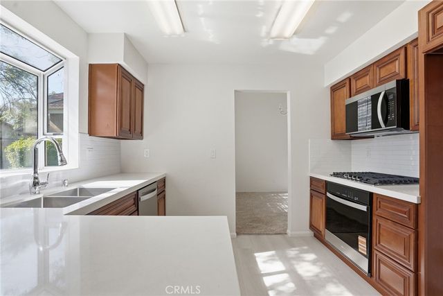 3719 Leyburn Court, Bakersfield, CA 93311