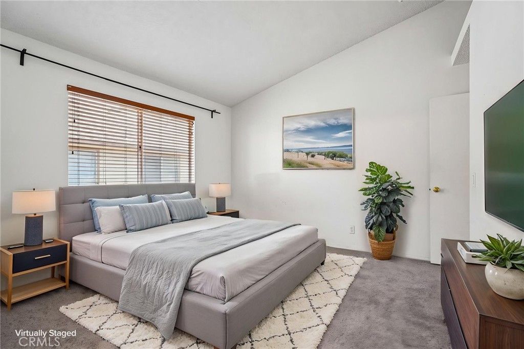 Image 22 of property listing at 11150 Glenoaks Boulevard 271, Pacoima, CA 91331