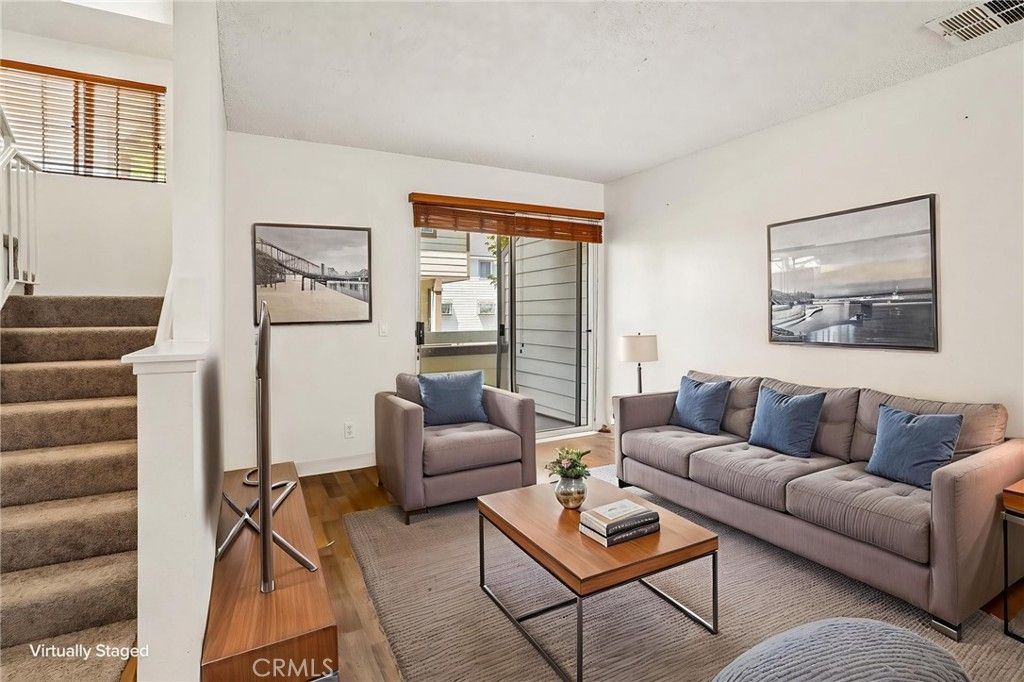 Image 6 of property listing at 11150 Glenoaks Boulevard 271, Pacoima, CA 91331