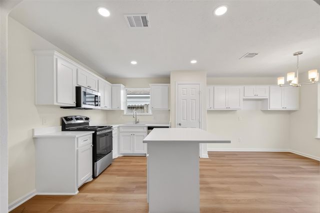 9014 Barracuda Drive, Texas City, TX 77591