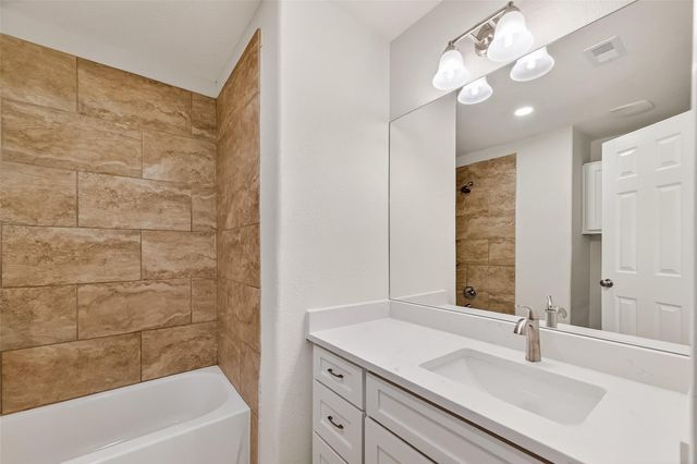 9014 Barracuda Drive, Texas City, TX 77591