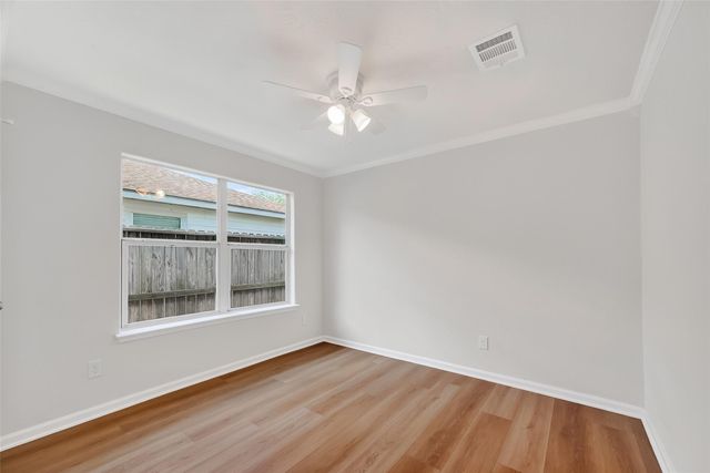 9014 Barracuda Drive, Texas City, TX 77591