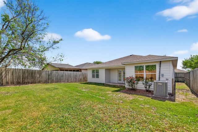 9014 Barracuda Drive, Texas City, TX 77591