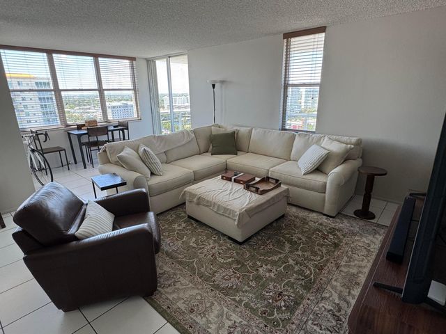 3015 N Ocean Boulevard 15A, Fort Lauderdale, FL 33308