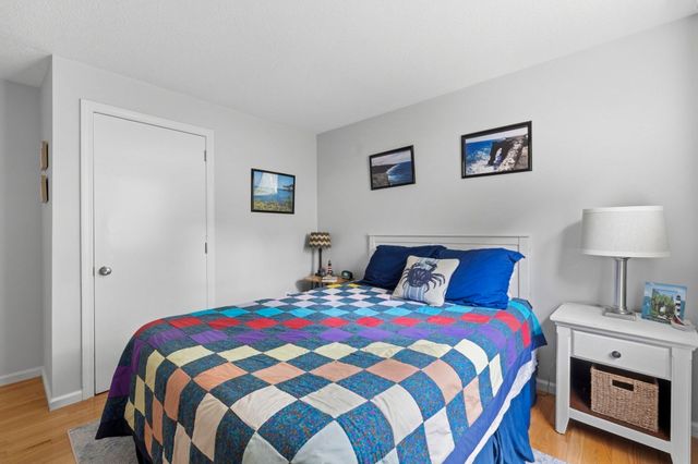 55 Overlook Dr W, Framingham, MA 01701