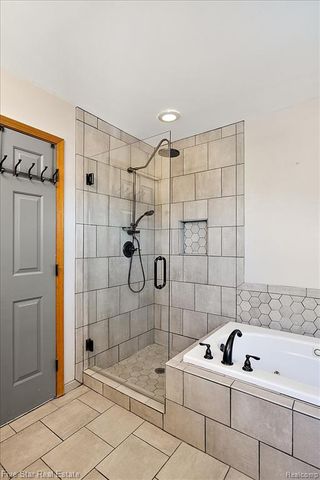 50813 Nagy Court, Macomb, MI 48044