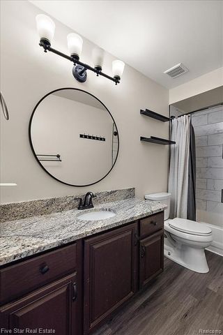 50813 Nagy Court, Macomb, MI 48044