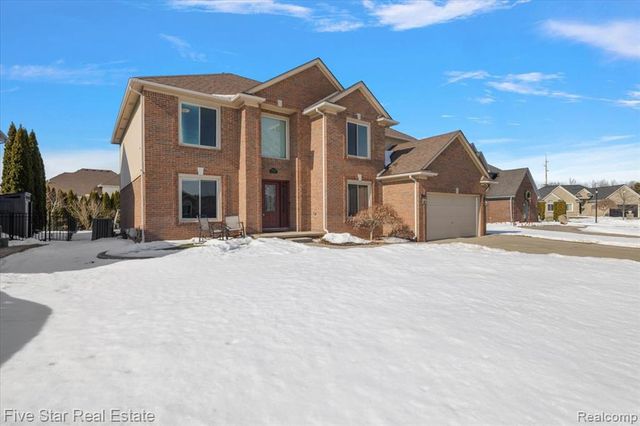 50813 Nagy Court, Macomb, MI 48044