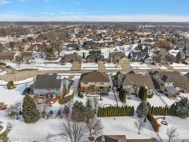 50813 Nagy Court, Macomb, MI 48044