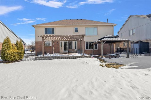 50813 Nagy Court, Macomb, MI 48044