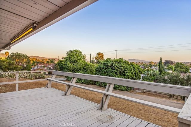 2130 E El Norte, Escondido, CA 92027