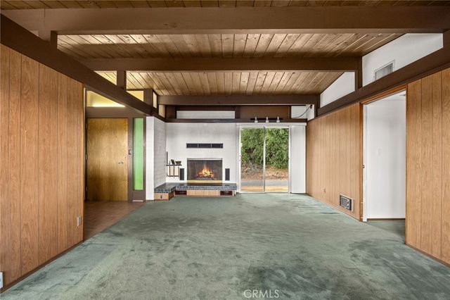 2130 E El Norte, Escondido, CA 92027