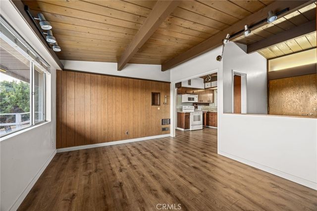 2130 E El Norte, Escondido, CA 92027