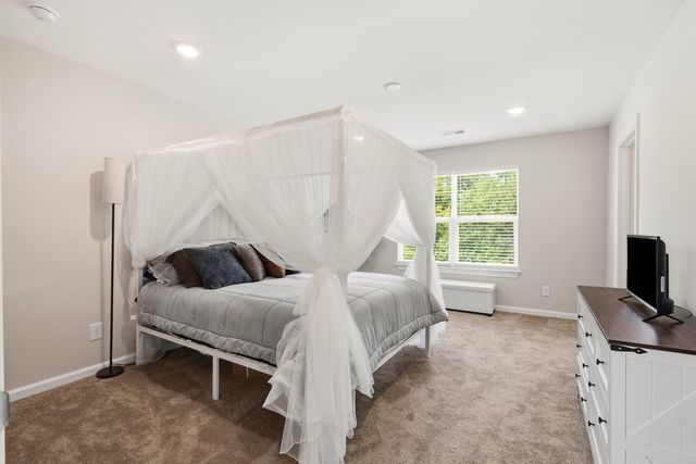 241 Parkwood Vista Way, Summerville, SC 29486