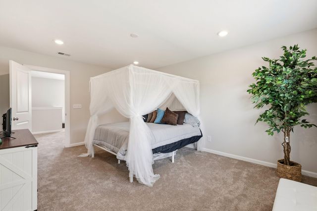 241 Parkwood Vista Way, Summerville, SC 29486