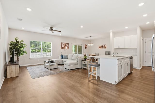 241 Parkwood Vista Way, Summerville, SC 29486