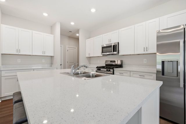 241 Parkwood Vista Way, Summerville, SC 29486