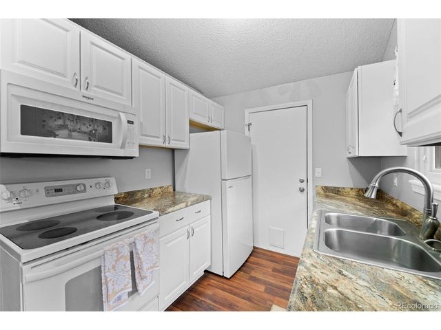 17551 E Temple Dr, Aurora, CO 80015