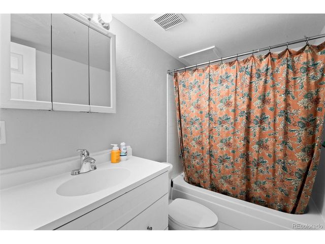 17551 E Temple Dr, Aurora, CO 80015