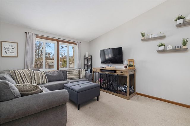 245 Trent Avenue, Warwick, RI 02889