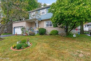 17 Moreland Avenue, Albany, NY 12203