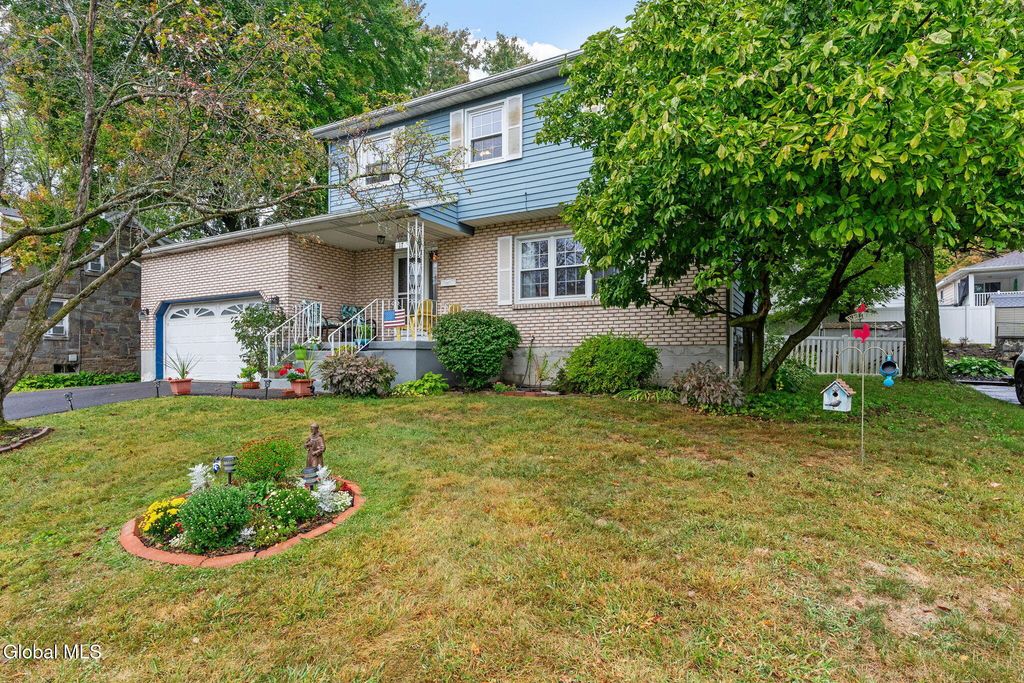 17 Moreland Avenue, Albany, NY 12203